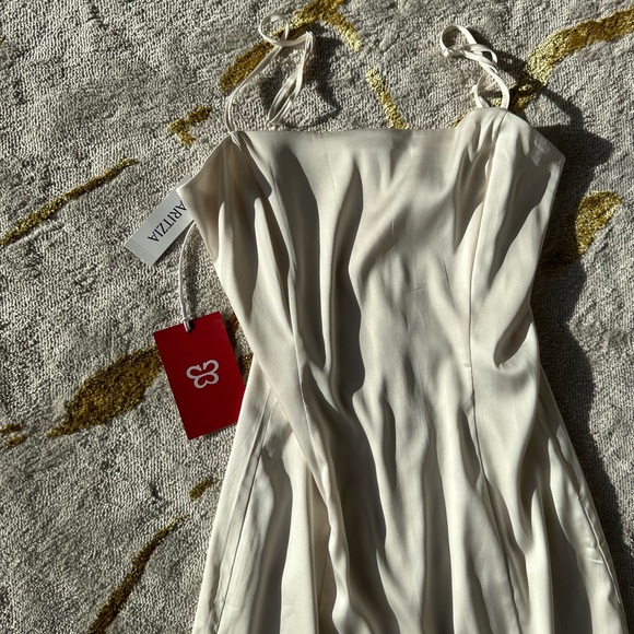 Aritzia Fits size Xs-S Aritzia Perfect Silky Mini Dress - Picture 6 of 10
